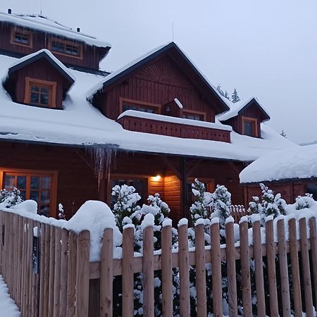 Apartman Jezerne Velké Karlovice Buitenkant foto