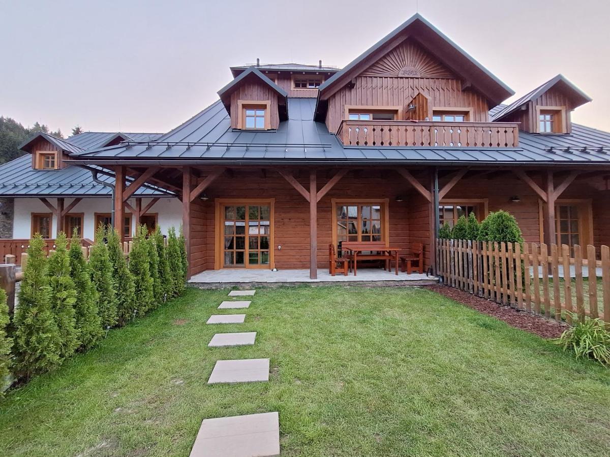 Apartman Jezerne Velké Karlovice Buitenkant foto